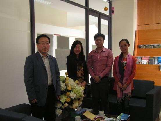 我院代表团在越南河内外贸大学访问.jpg